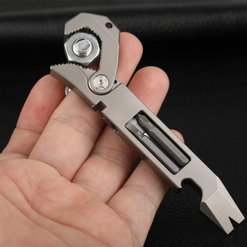 Edc Carry Pliers - เครื่องมืออเนกประสงค์ไทเทเนียมอัลลอยด์สำหรับช่าง ประกอบด้วย ค้อนงัด ไขควง ประแจ ที่เปิดขวด